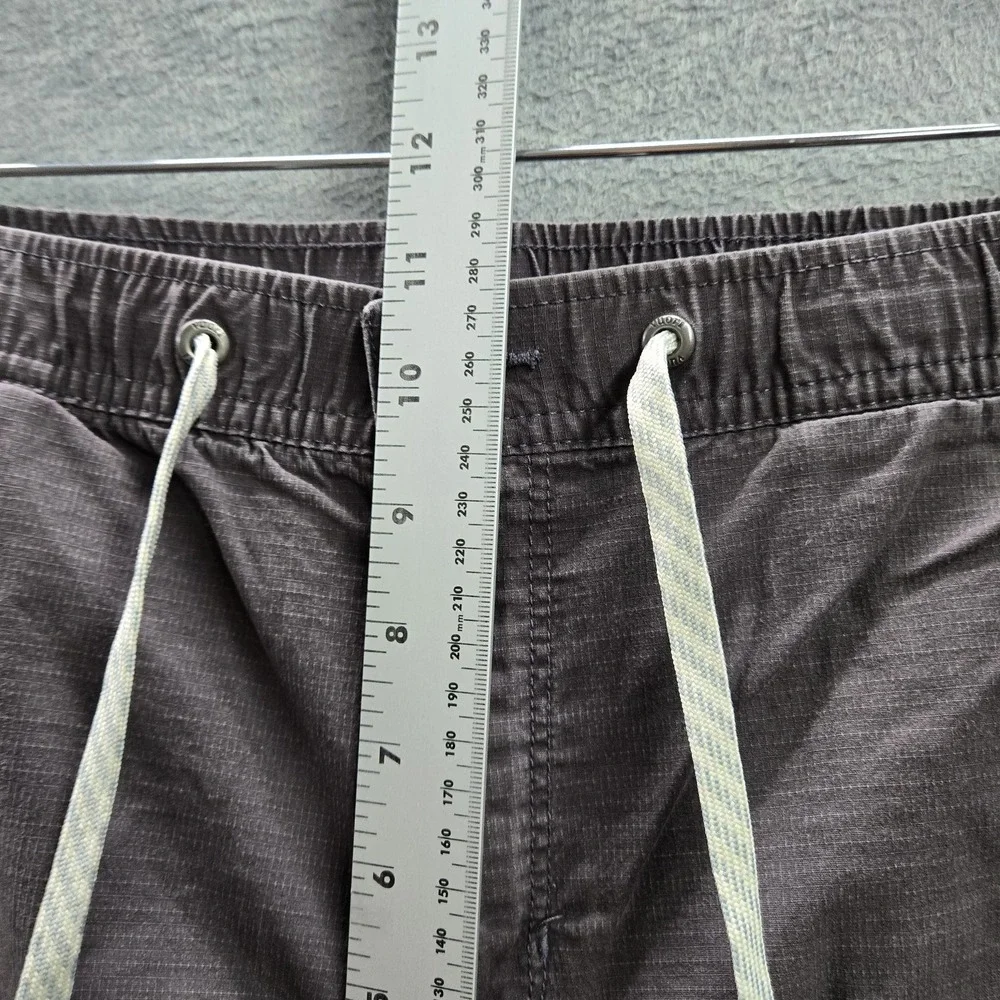 Vuori Men Activewear Shorts L Gray Organic Cotton Ripstop Climber 7